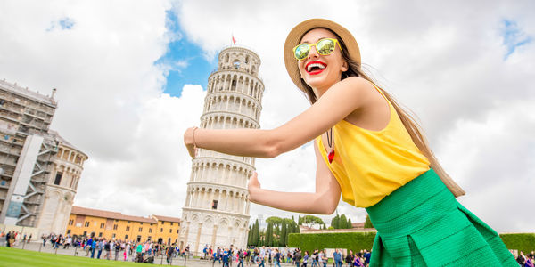 Roam Around tower of pisa
